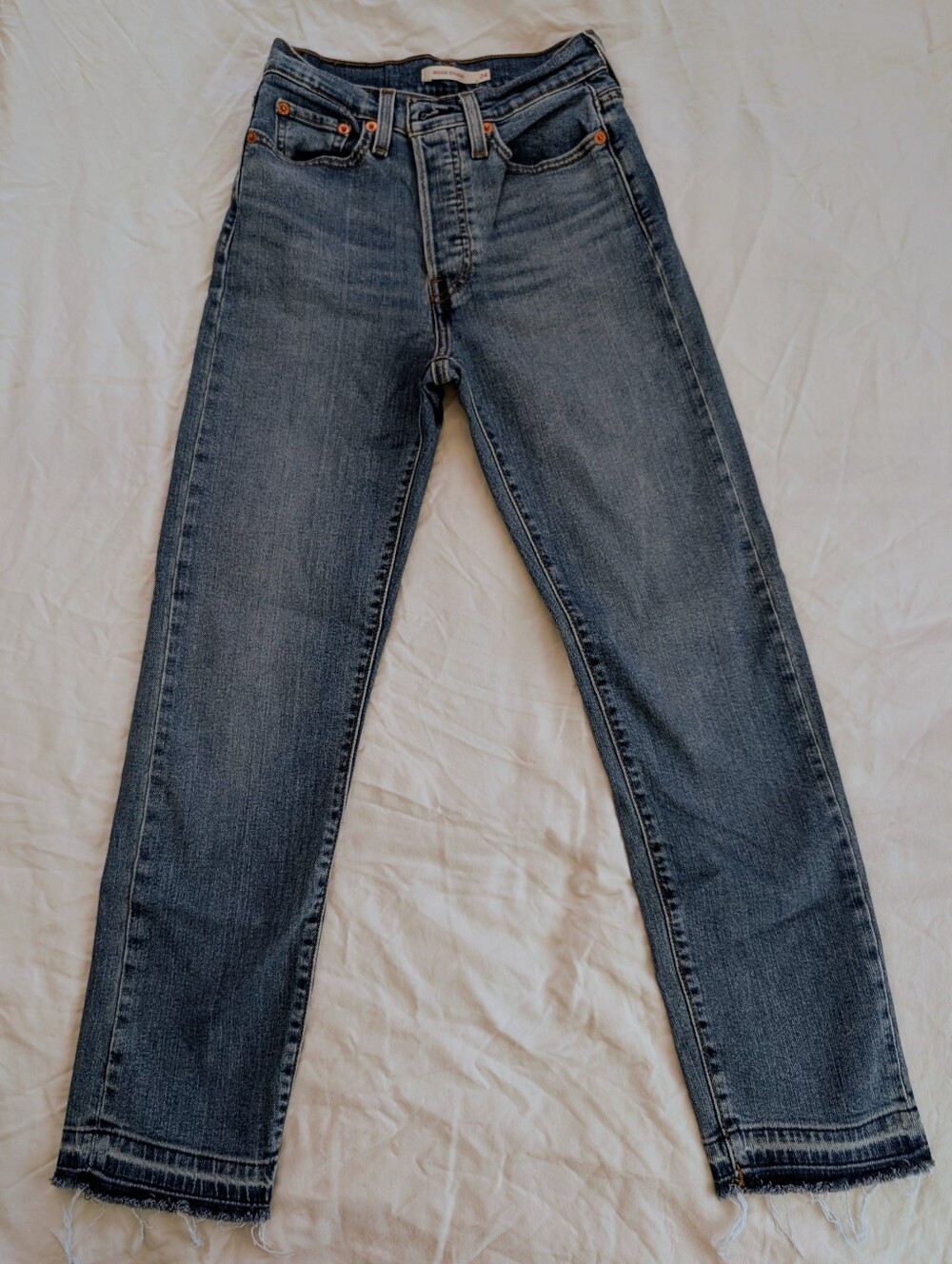 Levi's High-Rise Straight Jeans in Medium Blue